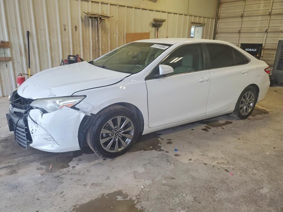 2017 TOYOTA Camry