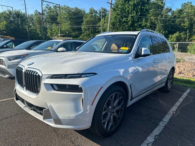 2025 BMW X7
