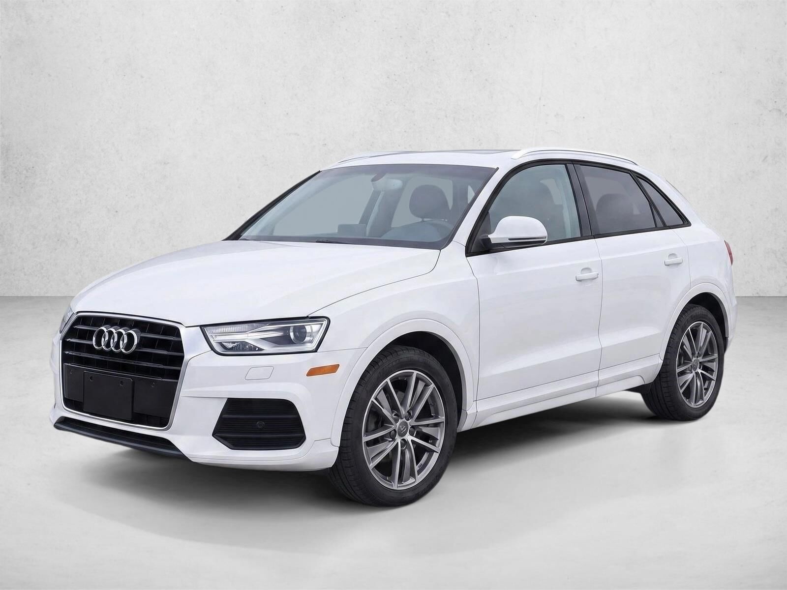 2017 AUDI Q3