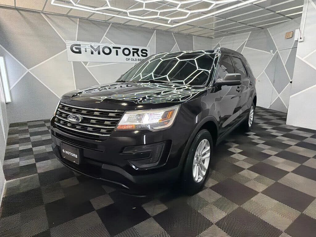 2017 FORD Explorer