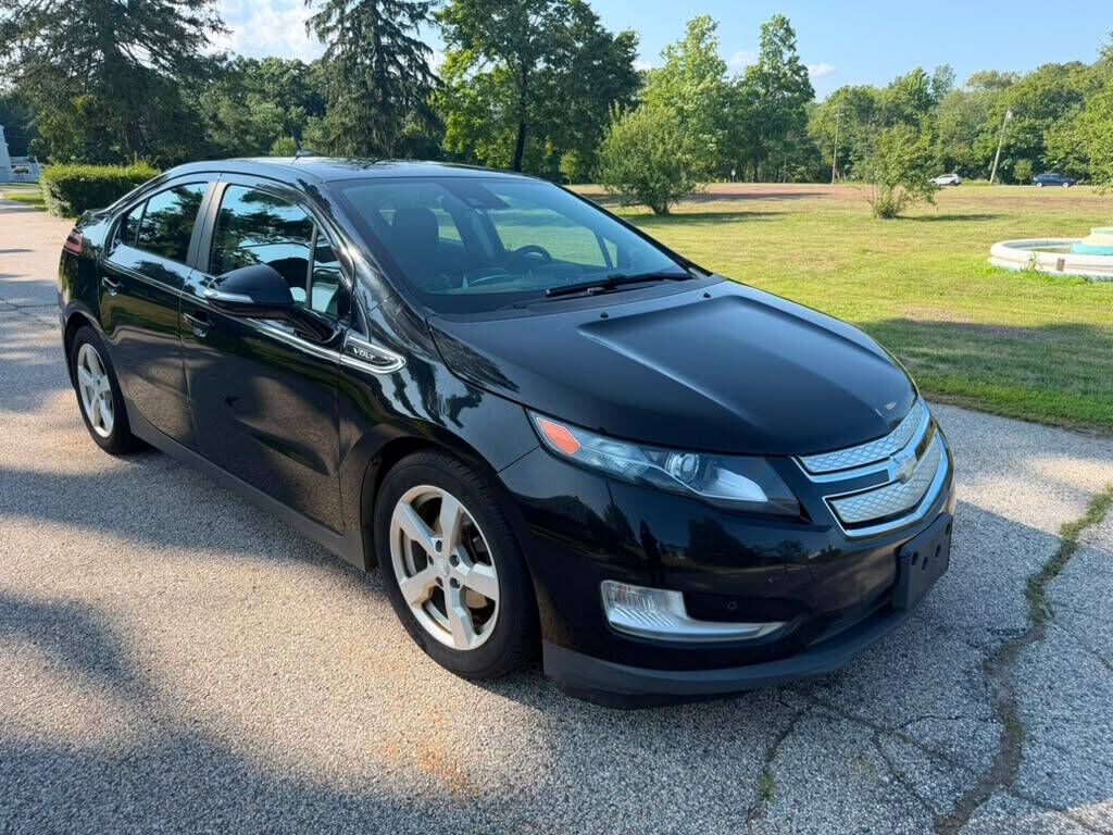 2013 CHEVROLET Volt