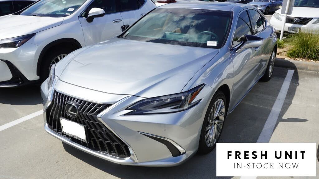 2023 LEXUS ES