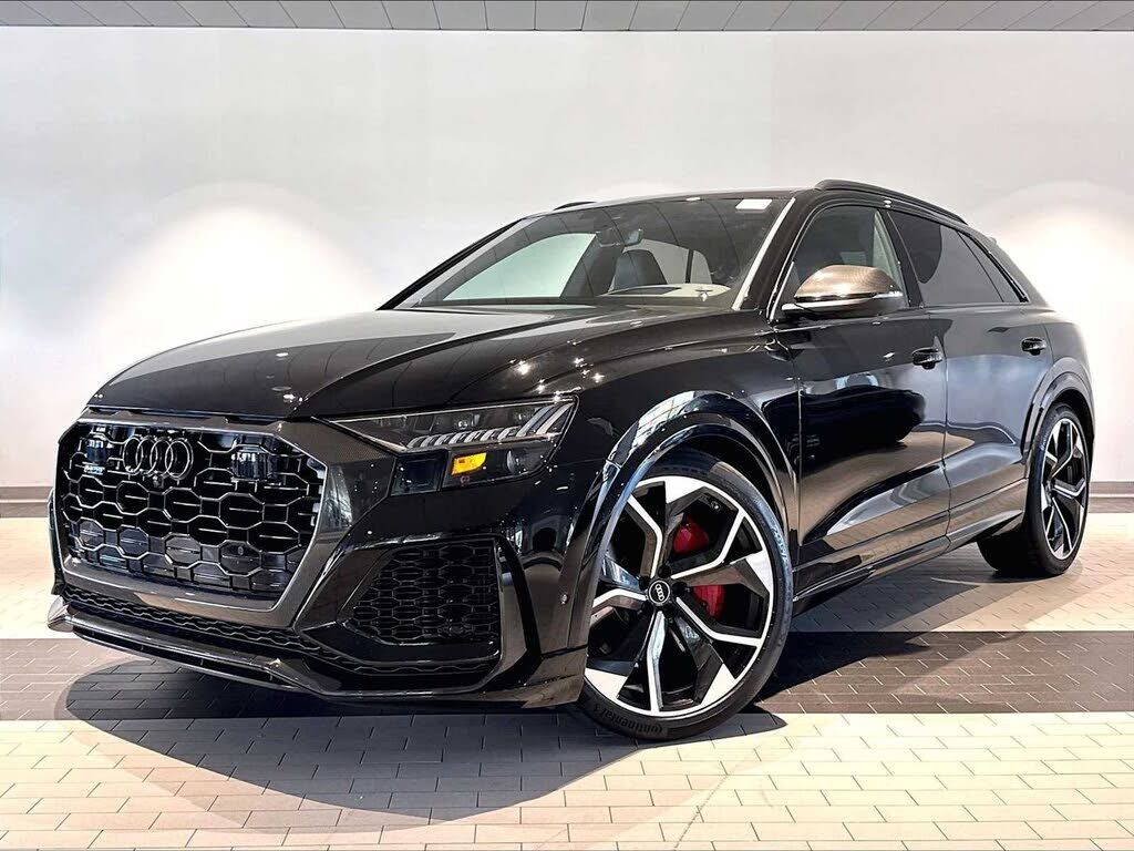 2024 AUDI RS Q8