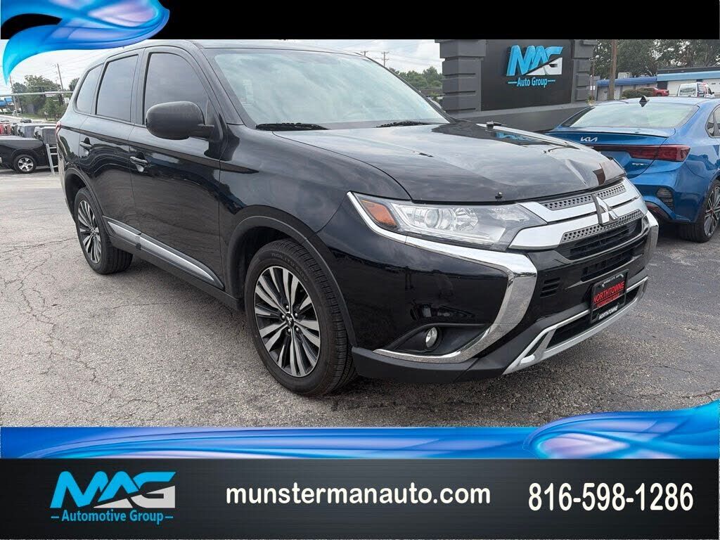 2020 MITSUBISHI Outlander