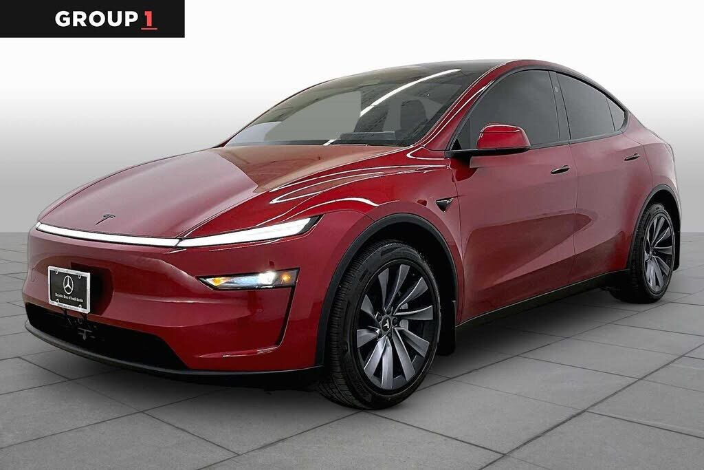2026 TESLA Model Y