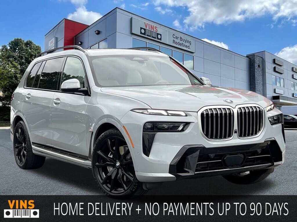 2023 BMW X7
