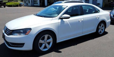2012 VOLKSWAGEN Passat