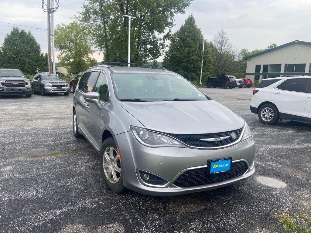 2017 CHRYSLER Pacifica