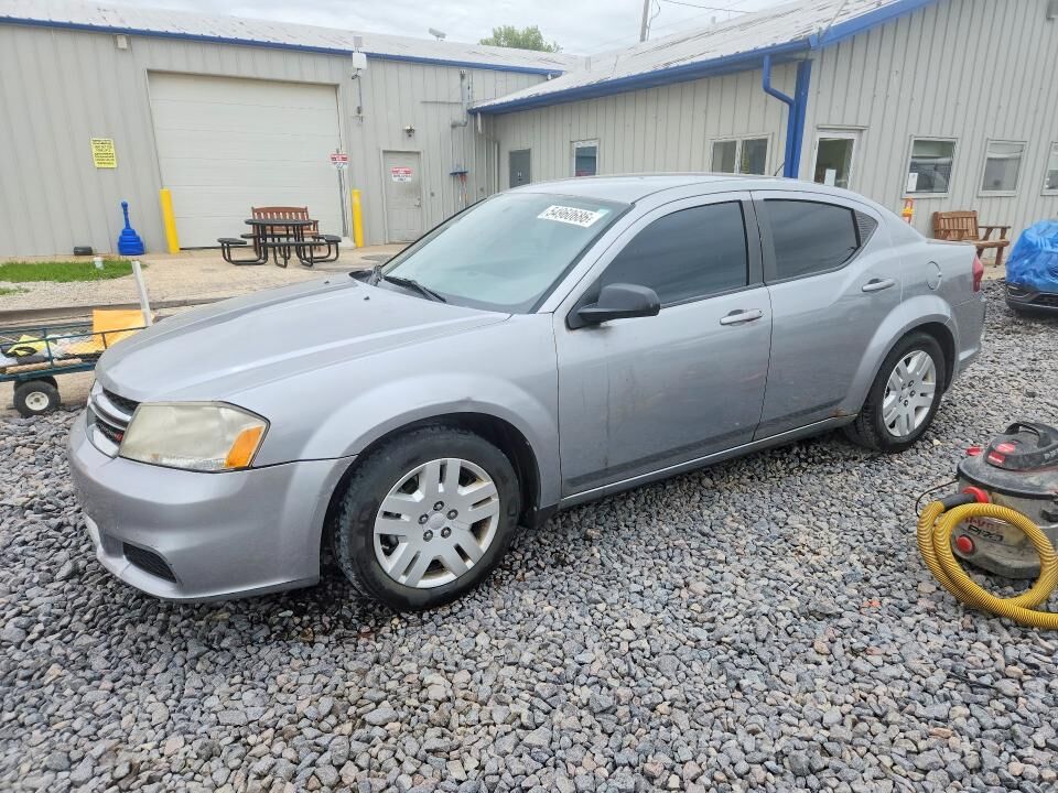 2013 DODGE Avenger
