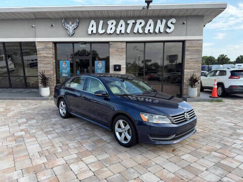 2012 VOLKSWAGEN Passat