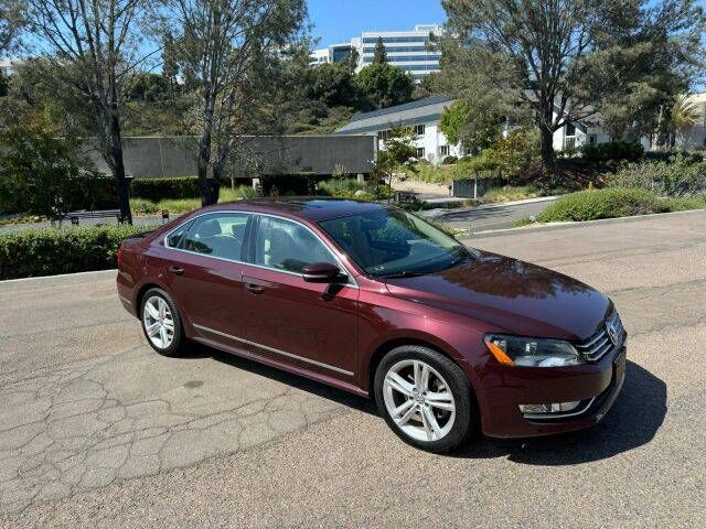 2014 VOLKSWAGEN Passat