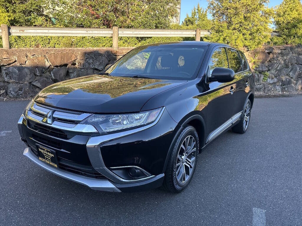 2017 MITSUBISHI Outlander