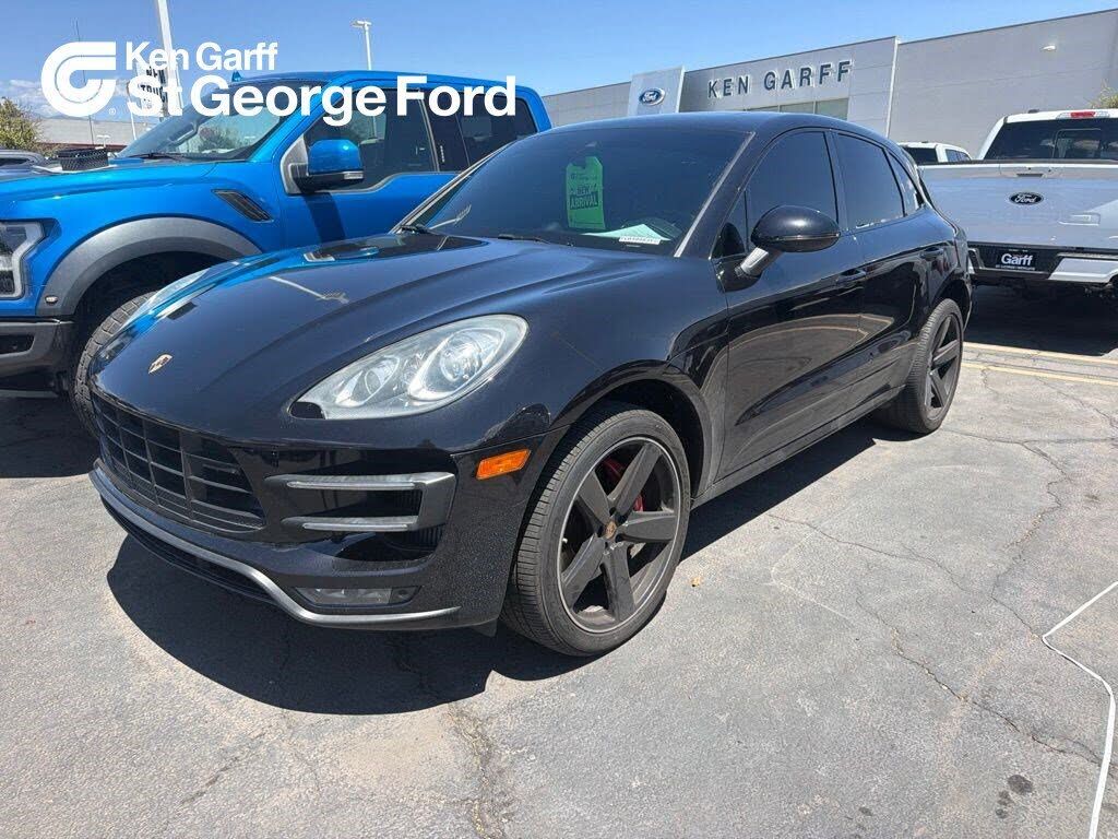 2015 PORSCHE Macan
