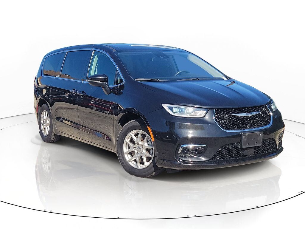 2023 CHRYSLER Pacifica