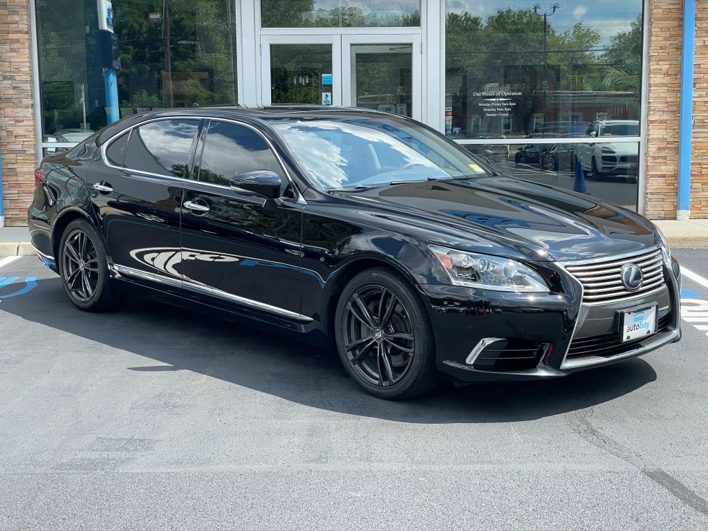 2013 LEXUS LS