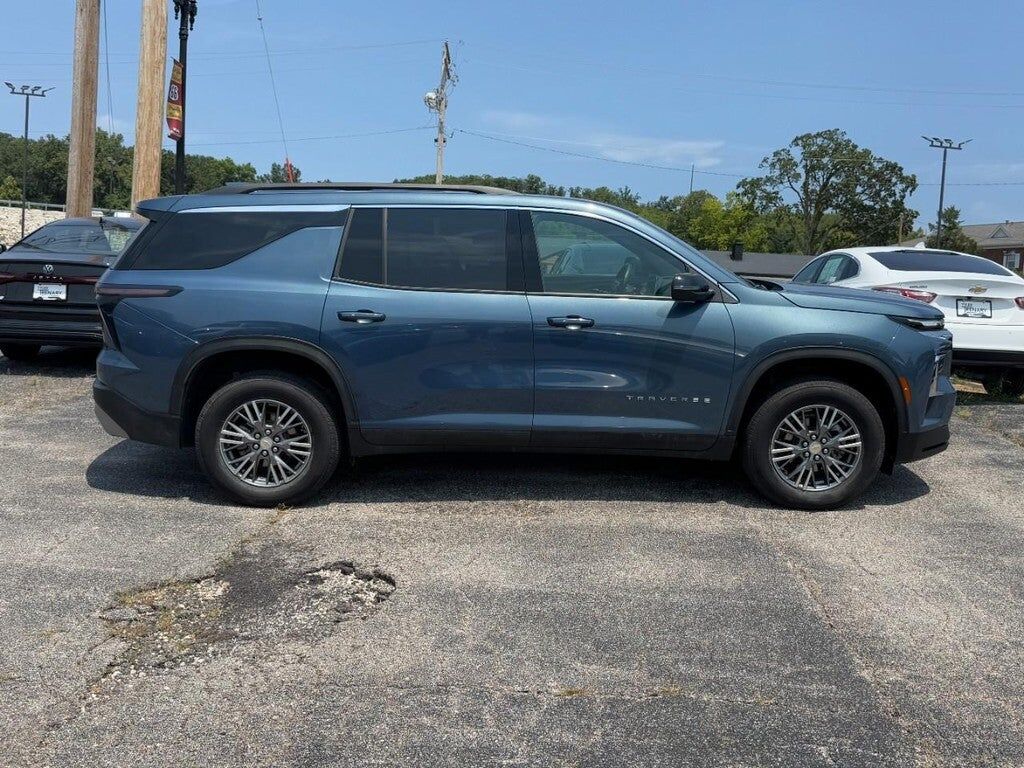 2025 CHEVROLET Traverse