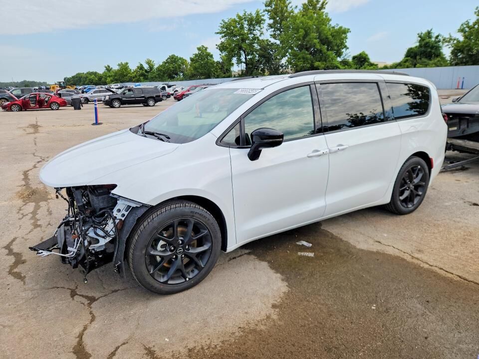 2026 CHRYSLER Pacifica