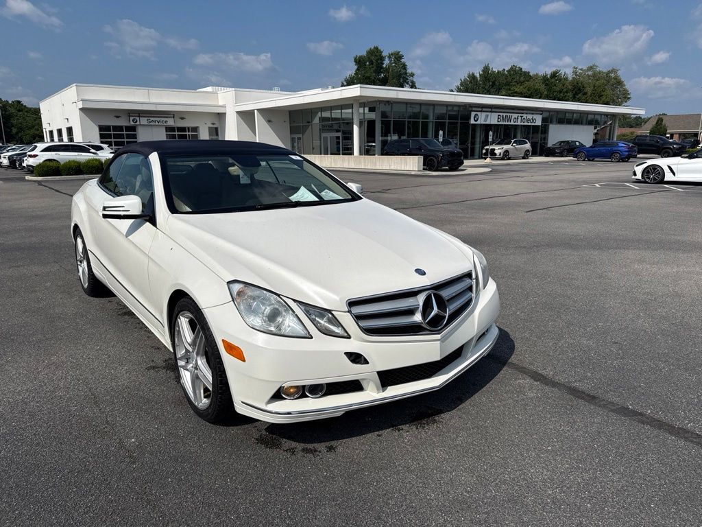 2011 MERCEDES-BENZ E-Class