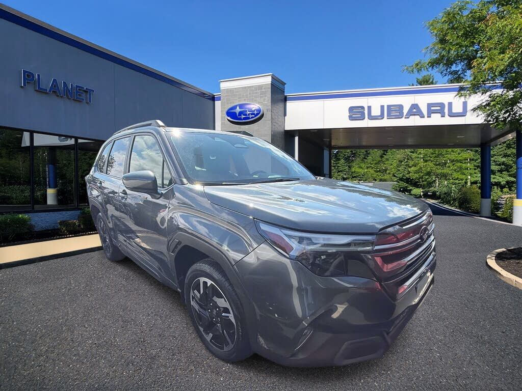 2025 SUBARU Forester
