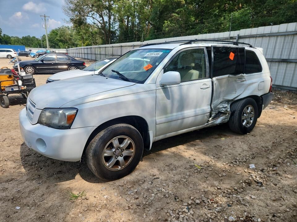 2005 TOYOTA Highlander