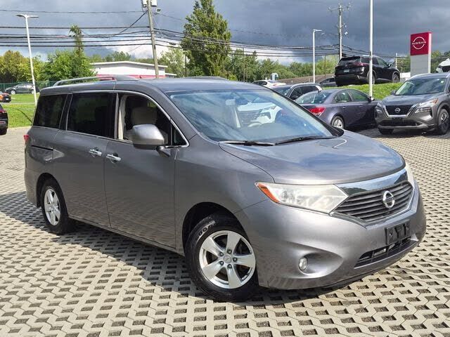 2016 NISSAN Quest