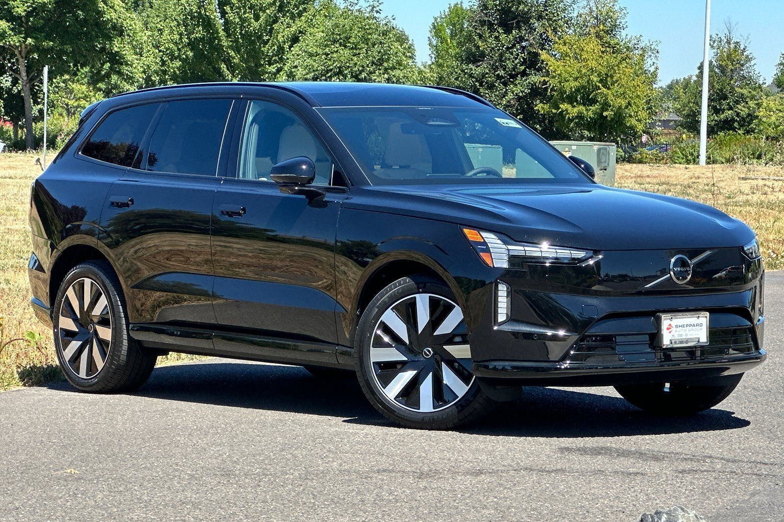 2026 VOLVO EX90