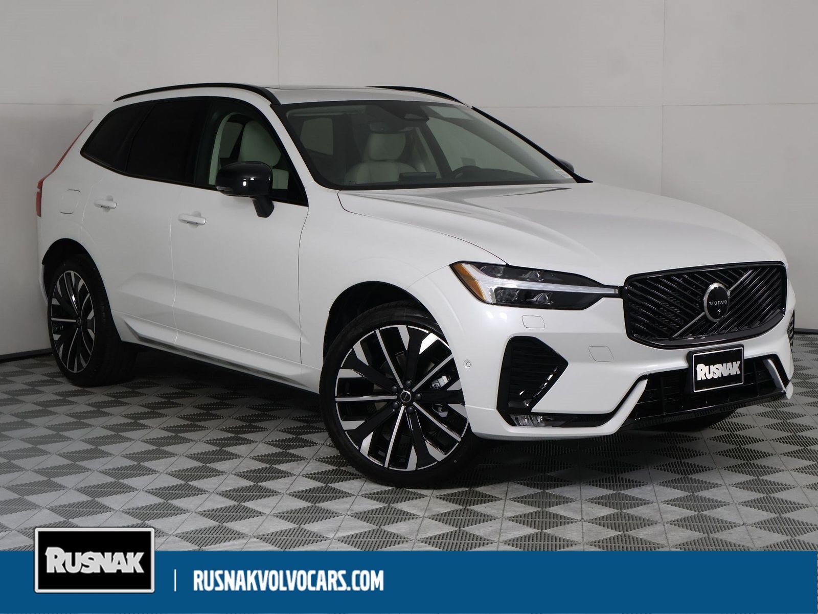 2026 VOLVO XC60