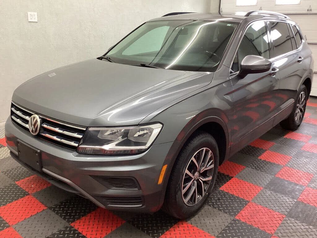 2019 VOLKSWAGEN Tiguan