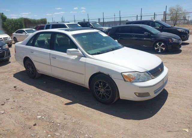 2001 TOYOTA Avalon