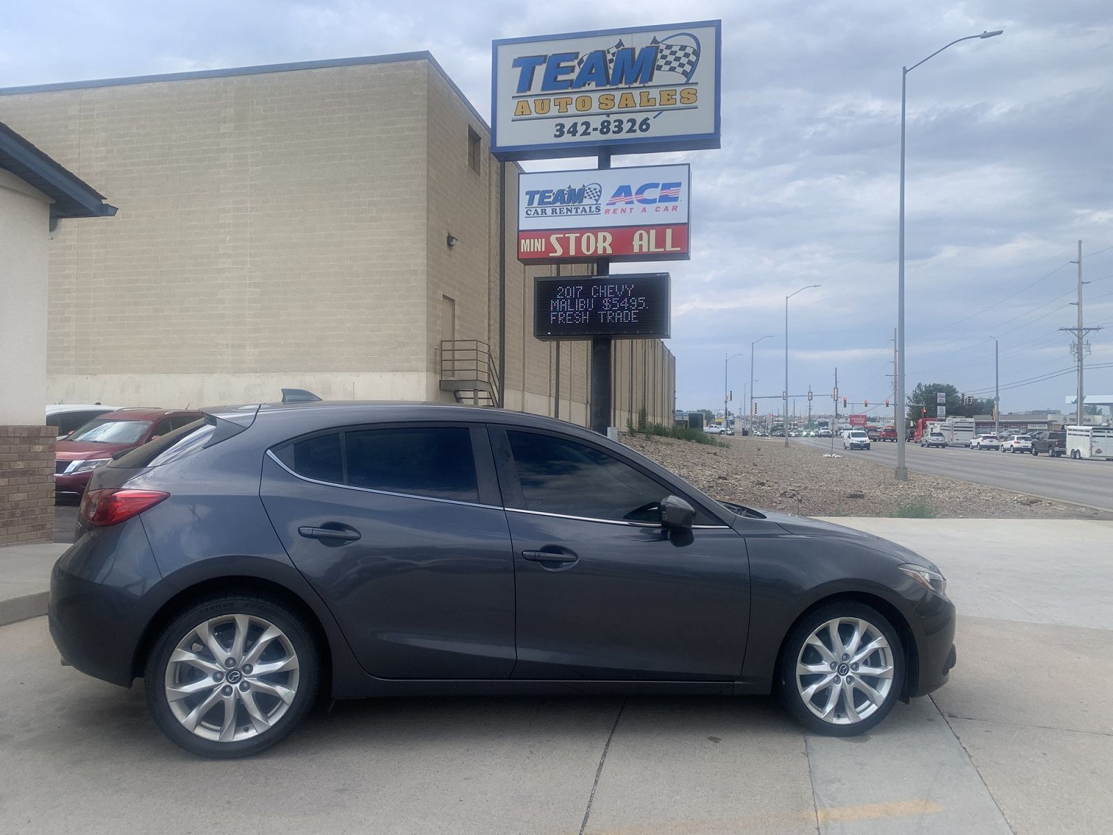 2015 MAZDA Mazda3