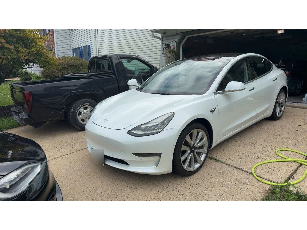2019 TESLA Model 3
