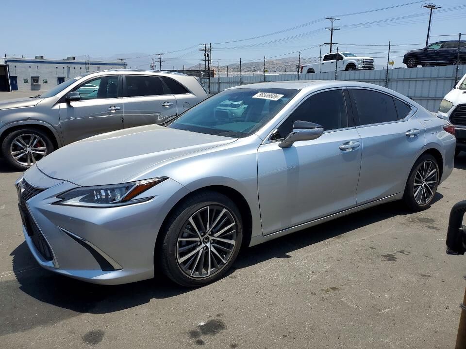 2024 LEXUS ES