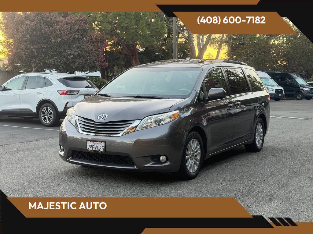 2014 TOYOTA Sienna