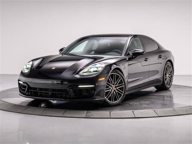 2023 PORSCHE Panamera