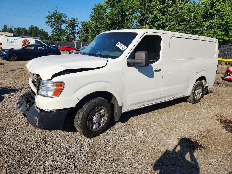 2017 NISSAN NV