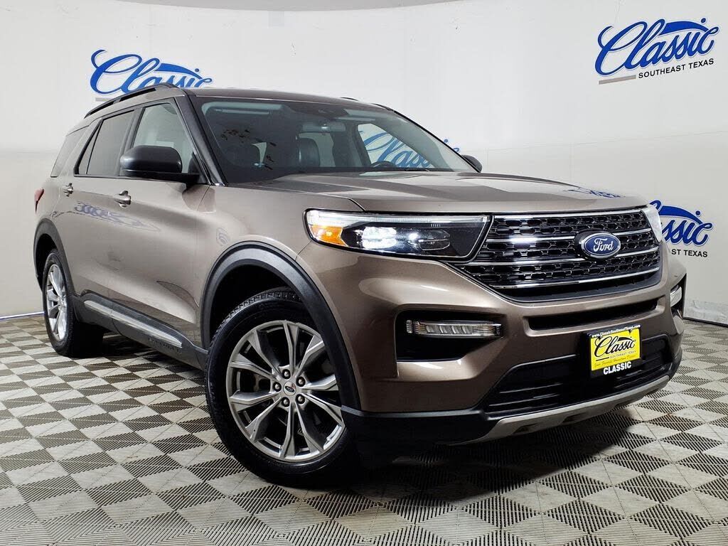2021 FORD Explorer