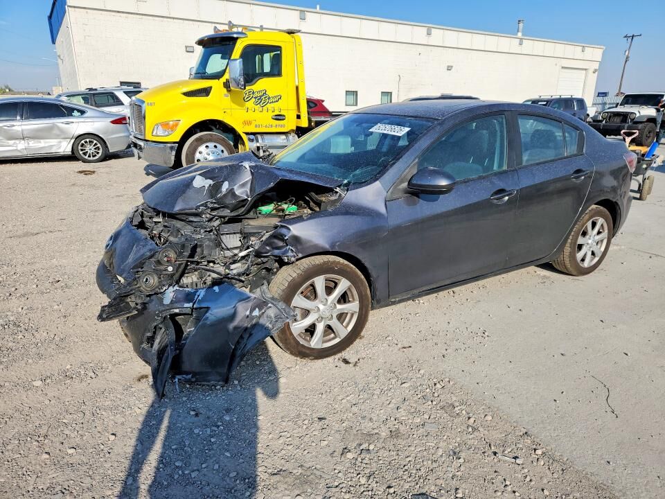 2010 MAZDA Mazda3