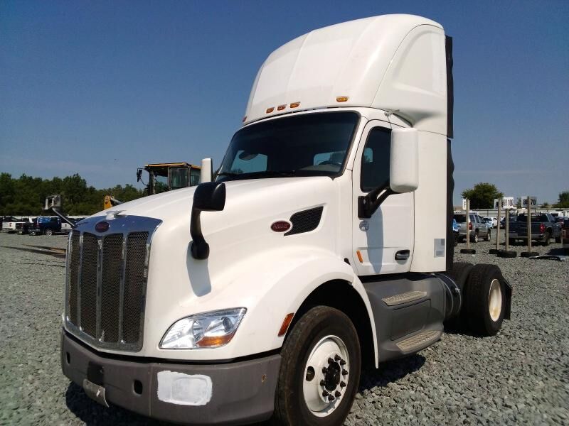2016 PETERBILT 579