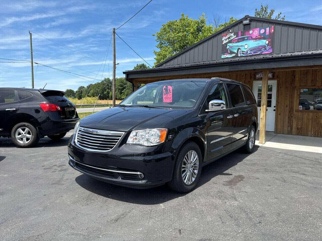 2013 CHRYSLER Town and Country