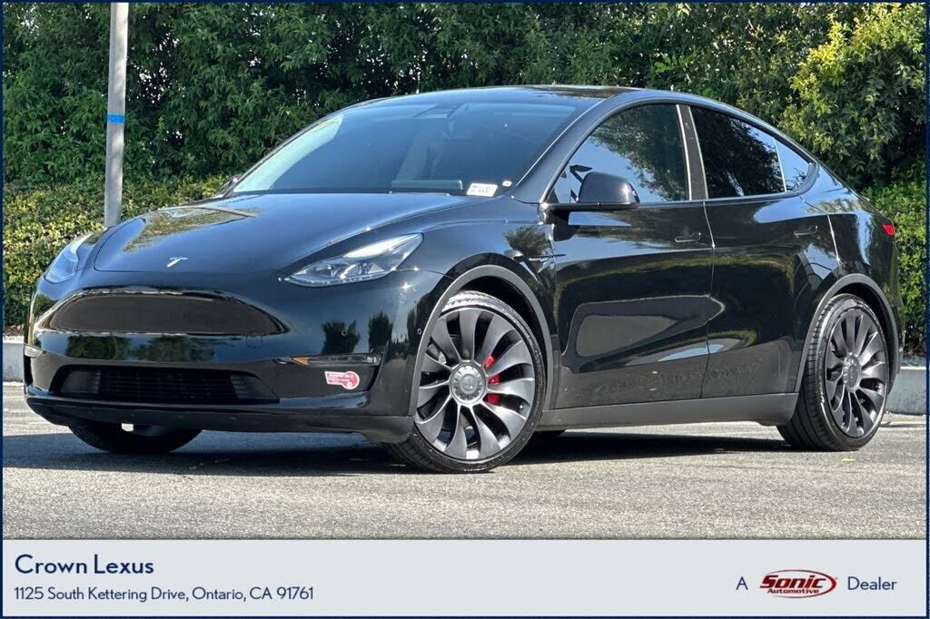 2021 TESLA Model Y