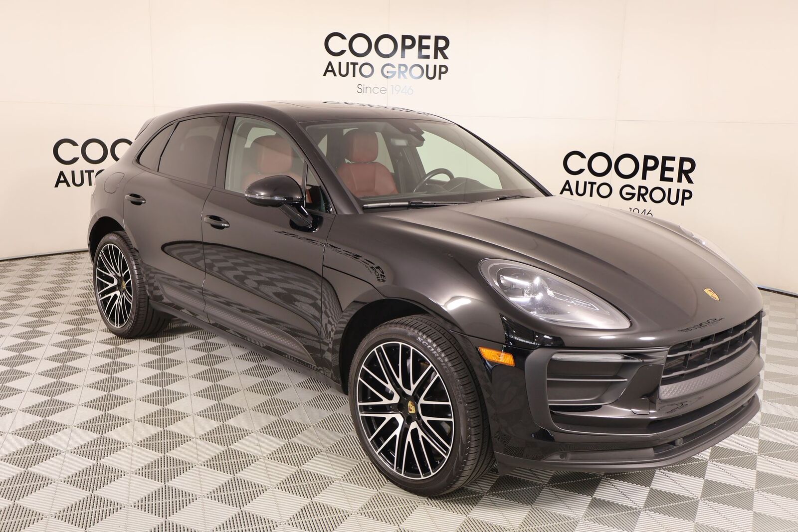 2022 PORSCHE Macan