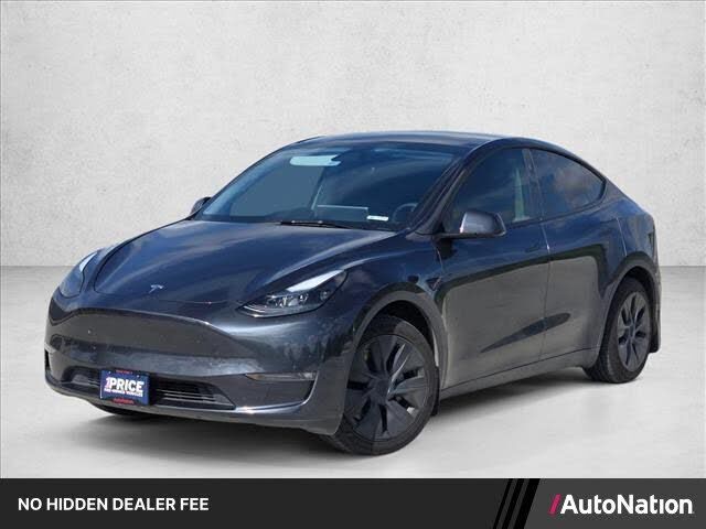 2025 TESLA Model Y