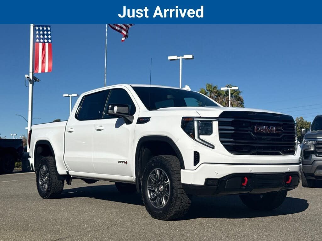 2025 GMC Sierra