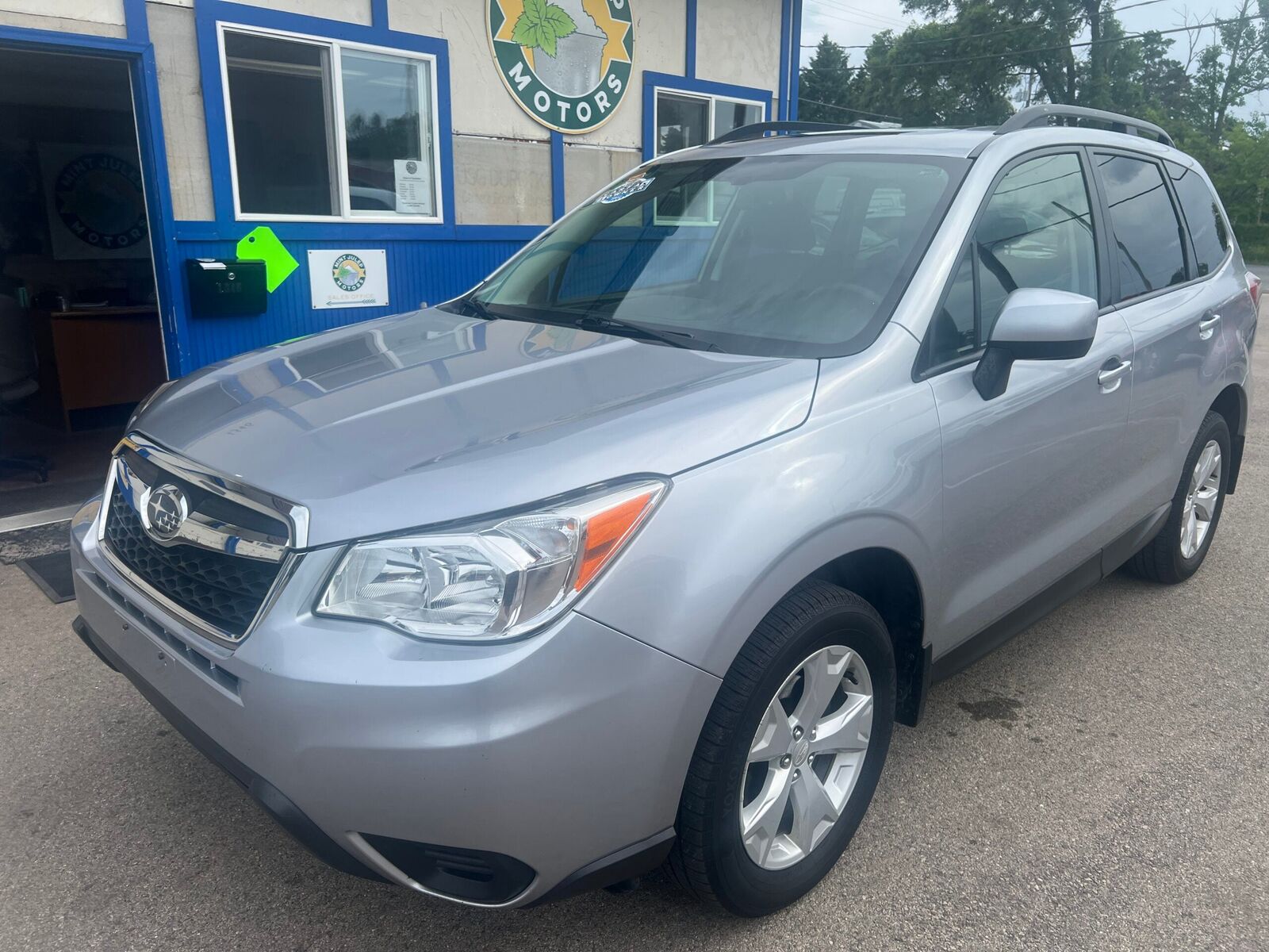 2016 SUBARU Forester