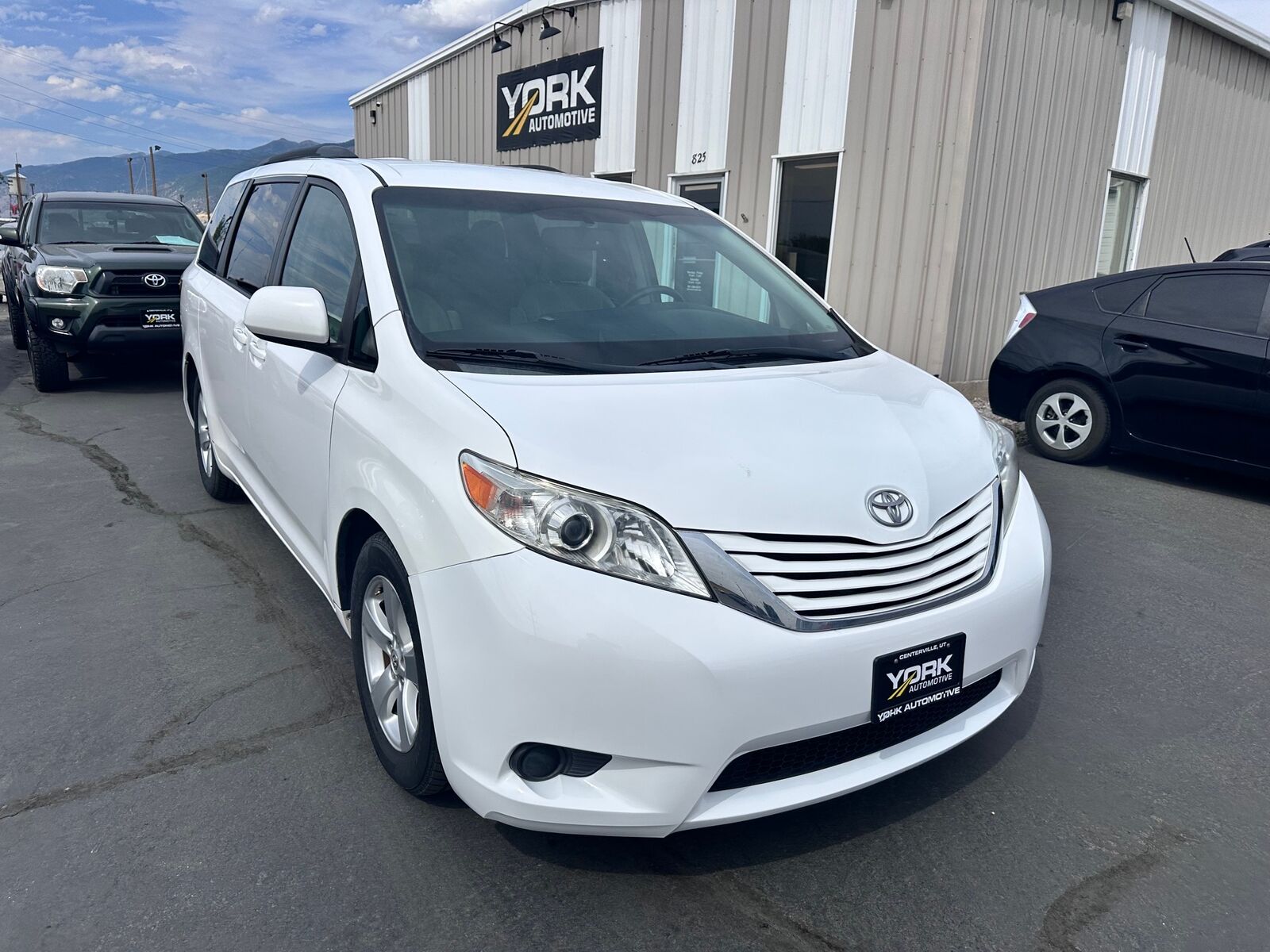 2015 TOYOTA Sienna