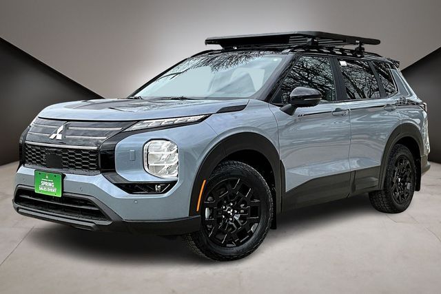 2026 MITSUBISHI Outlander