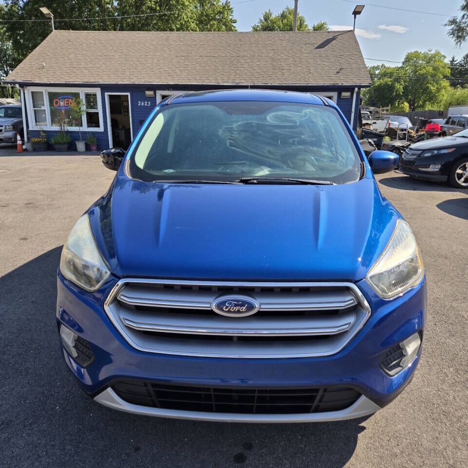 2017 FORD Escape