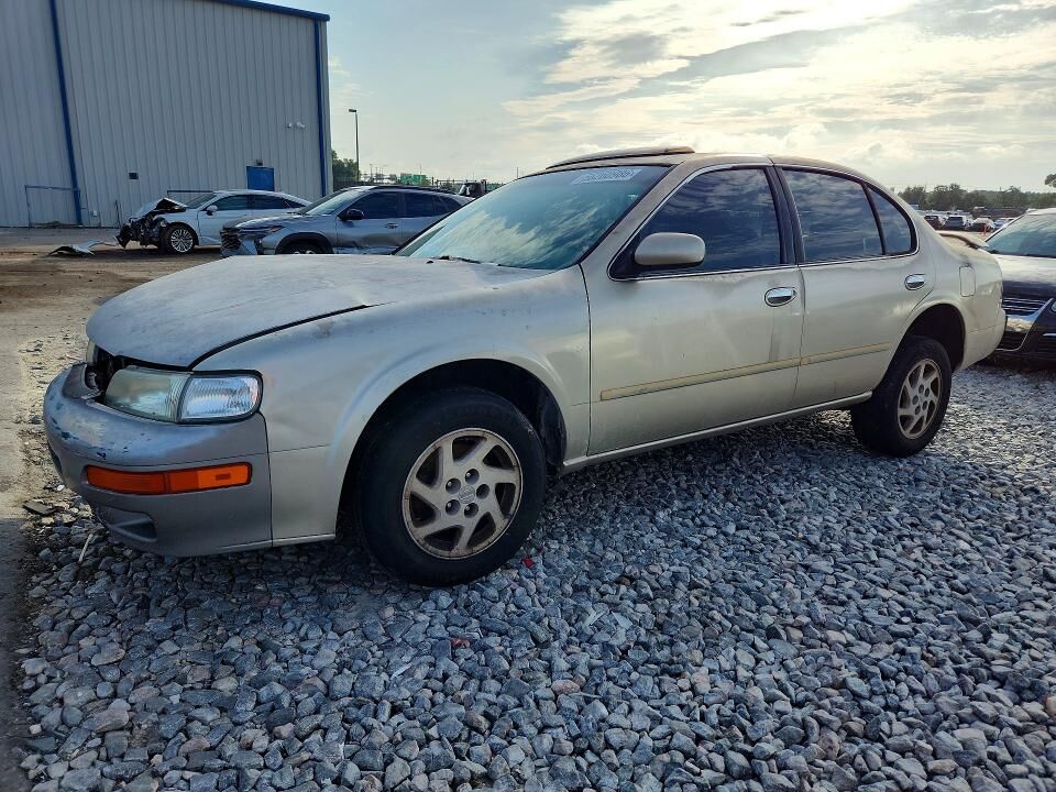 1998 NISSAN Maxima