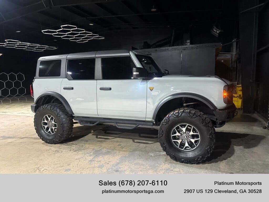 2023 FORD Bronco