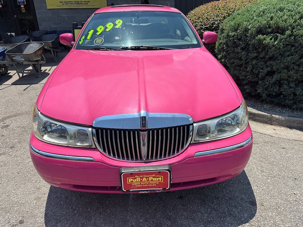1998 LINCOLN Town Car